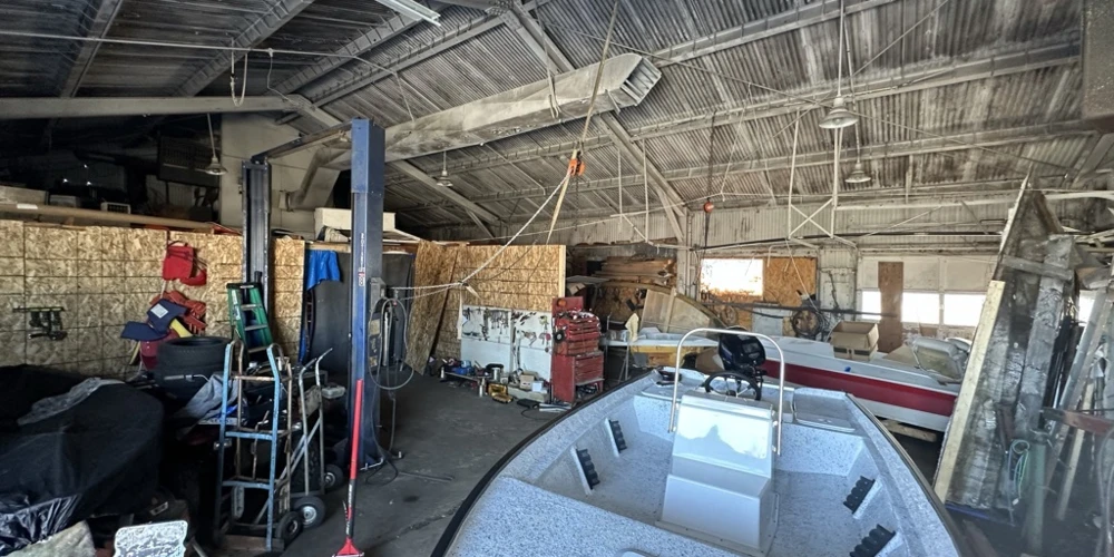 1020 East State St     2500+/- SF Warehouse/Storage Building in Industrial Zoning