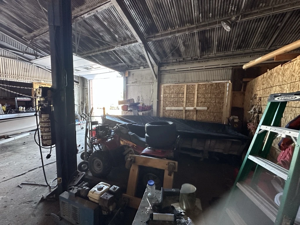 1020 East State St     2500+/- SF Warehouse/Storage Building in Industrial Zoning