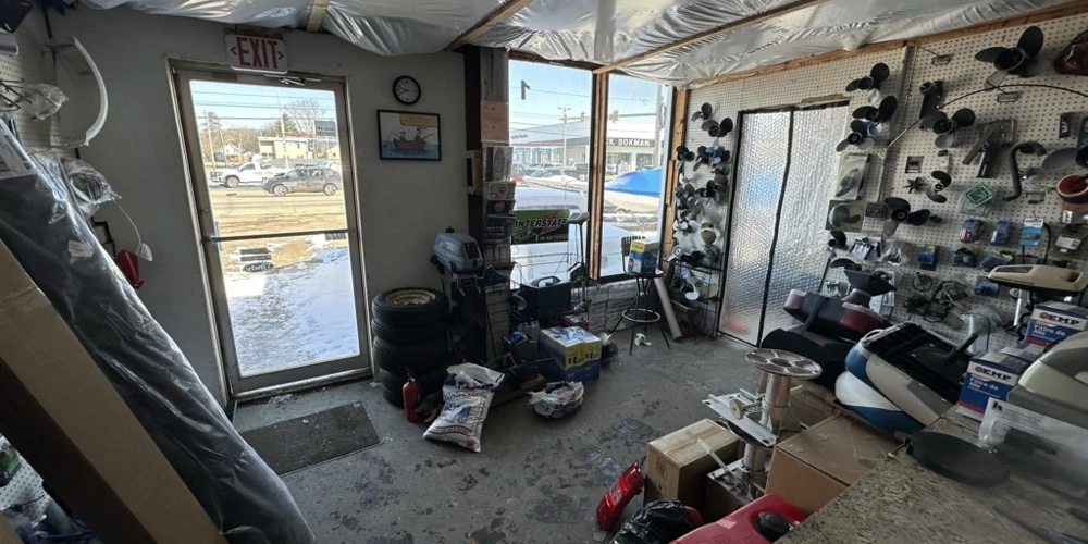 1020 East State St     2500+/- SF Warehouse/Storage Building in Industrial Zoning