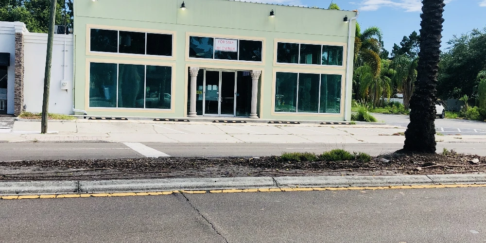 (SELLER FINANCING AVAILABLE!) PRIME SOUTH TAMPA RETAIL BUILDING ON W KENNEDY BLVD. FOR SALE!