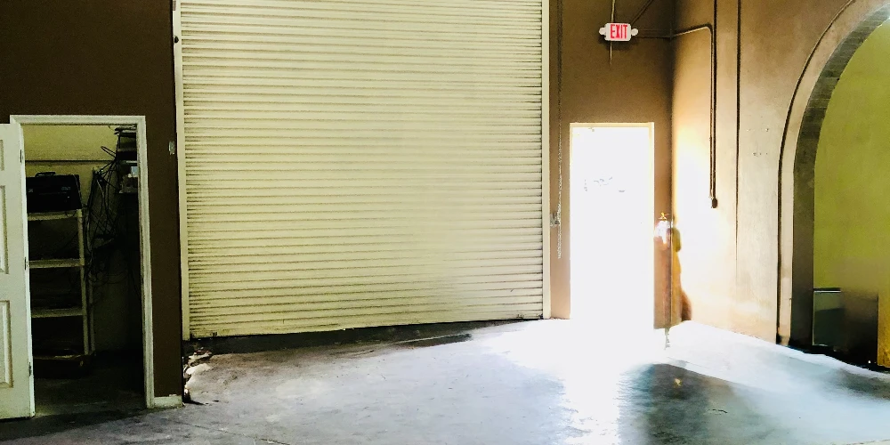 (SELLER FINANCING AVAILABLE!) PRIME SOUTH TAMPA RETAIL BUILDING ON W KENNEDY BLVD. FOR SALE!