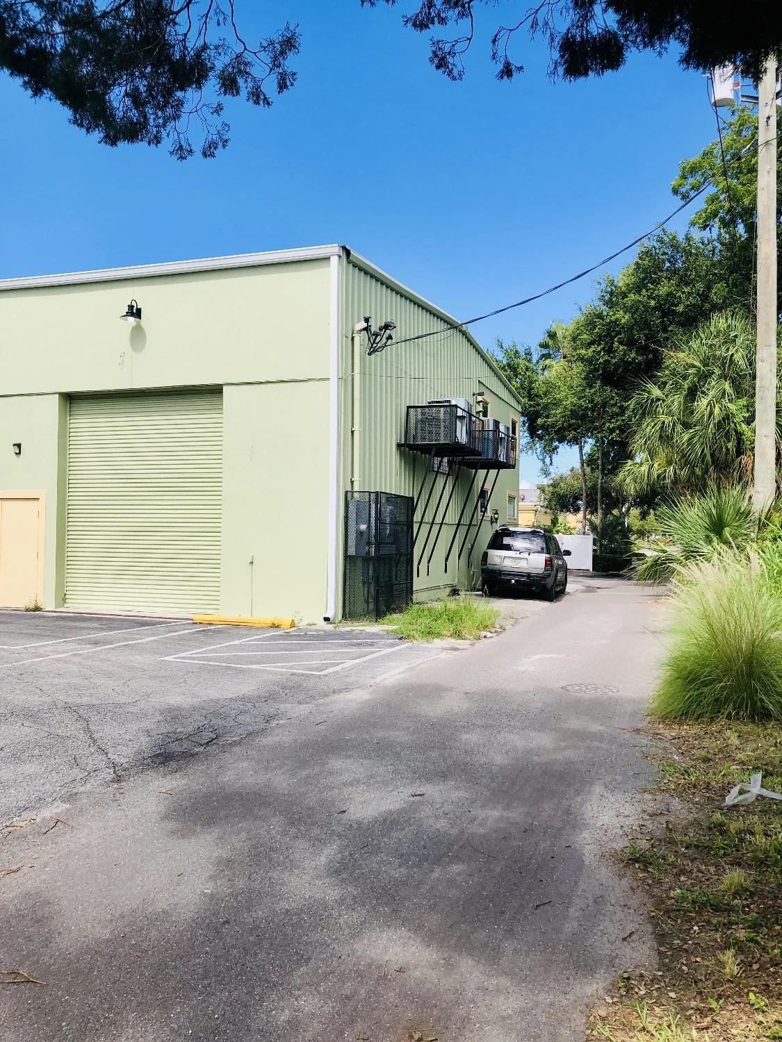 (SELLER FINANCING AVAILABLE!) PRIME SOUTH TAMPA RETAIL BUILDING ON W KENNEDY BLVD. FOR SALE!