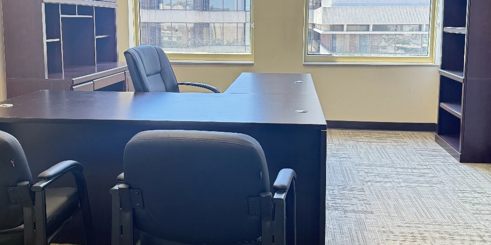 ENTIRE 8TH FLOOR – DOWNTOWN TAMPA TROPHY ASSET