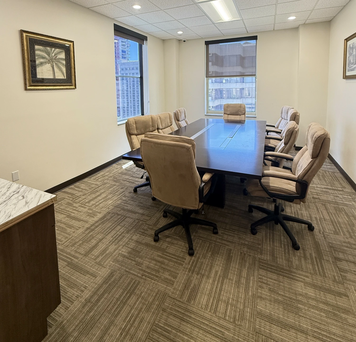 ENTIRE 8TH FLOOR – DOWNTOWN TAMPA TROPHY ASSET