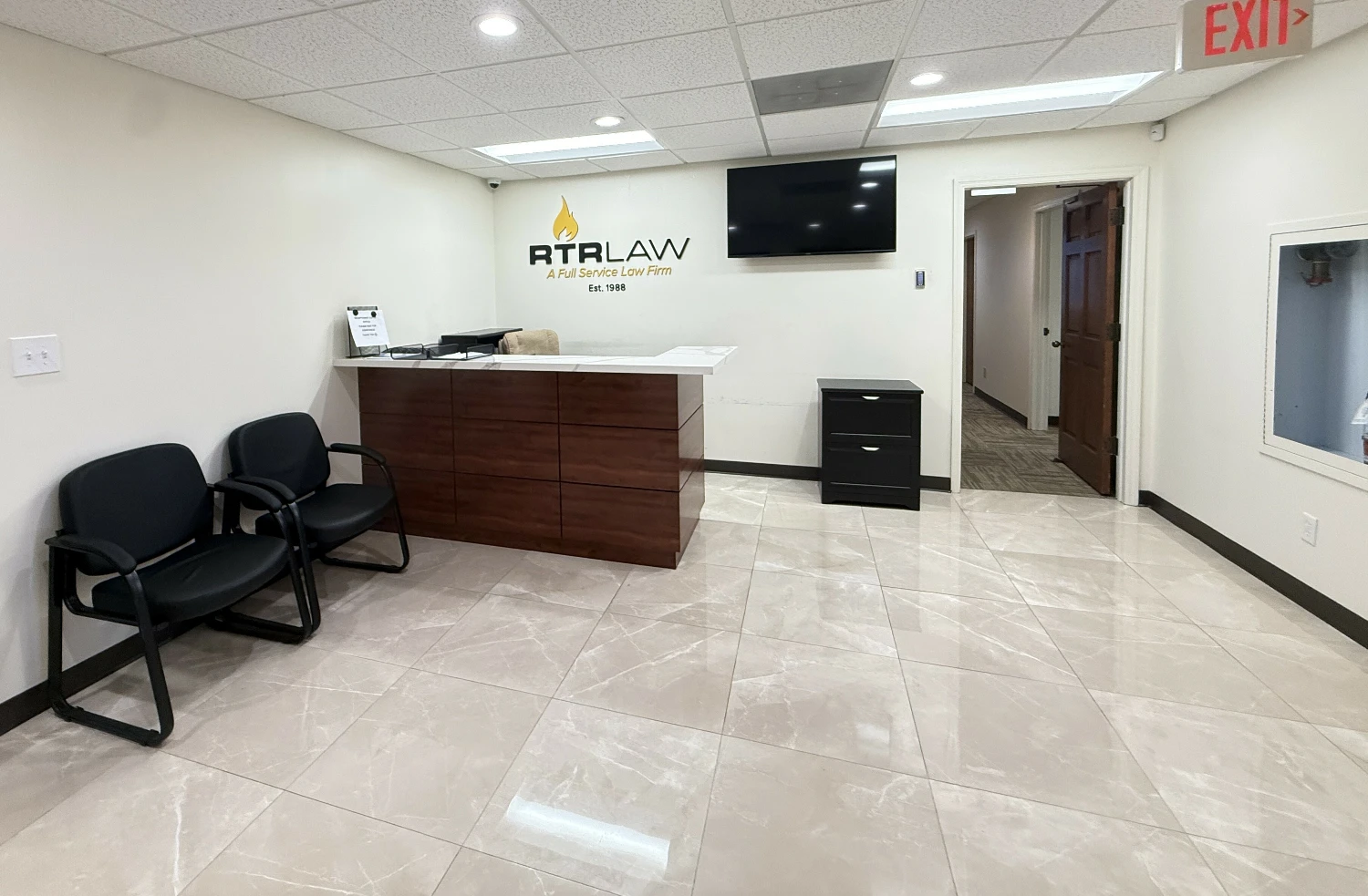 ENTIRE 8TH FLOOR – DOWNTOWN TAMPA TROPHY ASSET