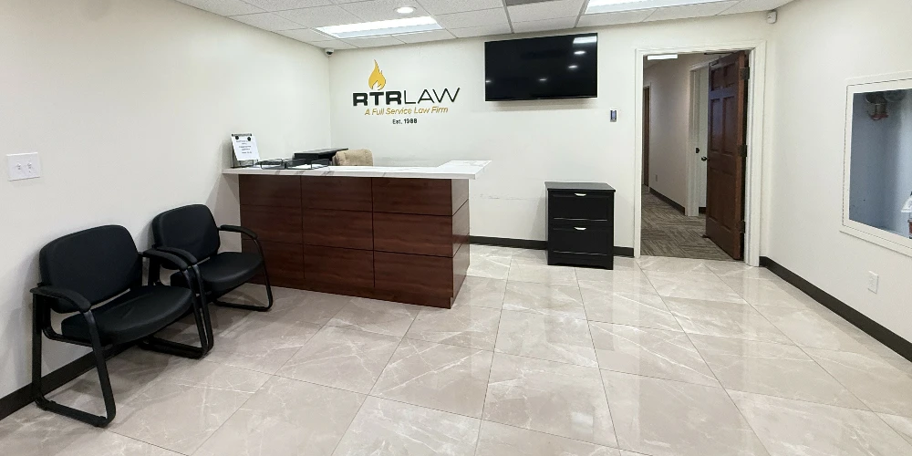 ENTIRE 8TH FLOOR – DOWNTOWN TAMPA TROPHY ASSET