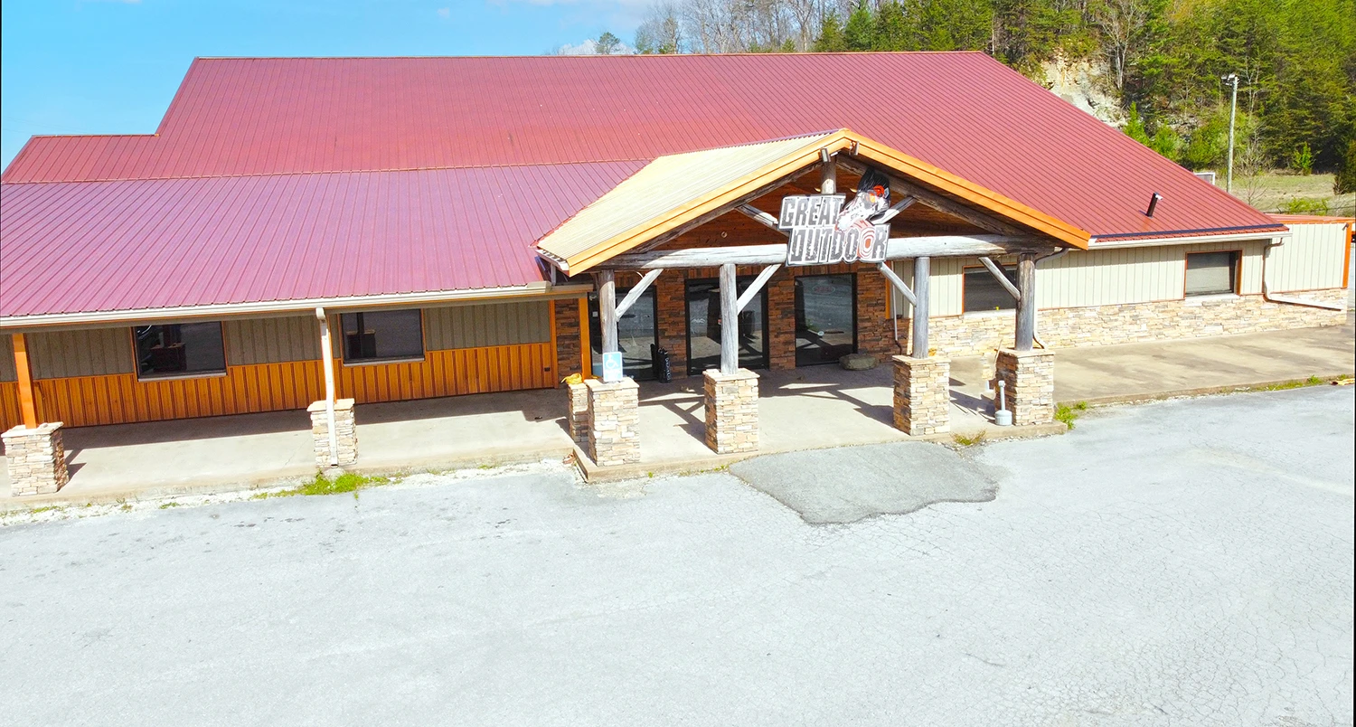 Freestanding Retail/Flex Building