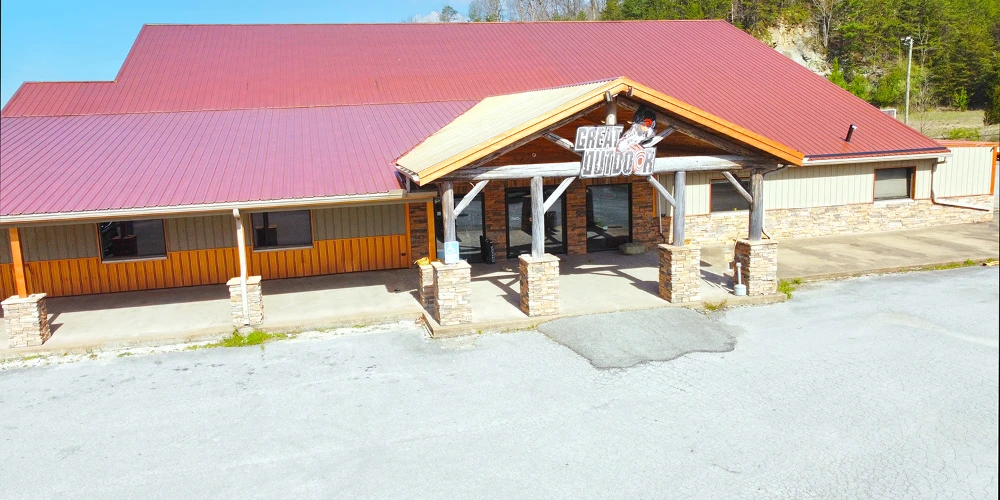 Freestanding Retail/Flex Building