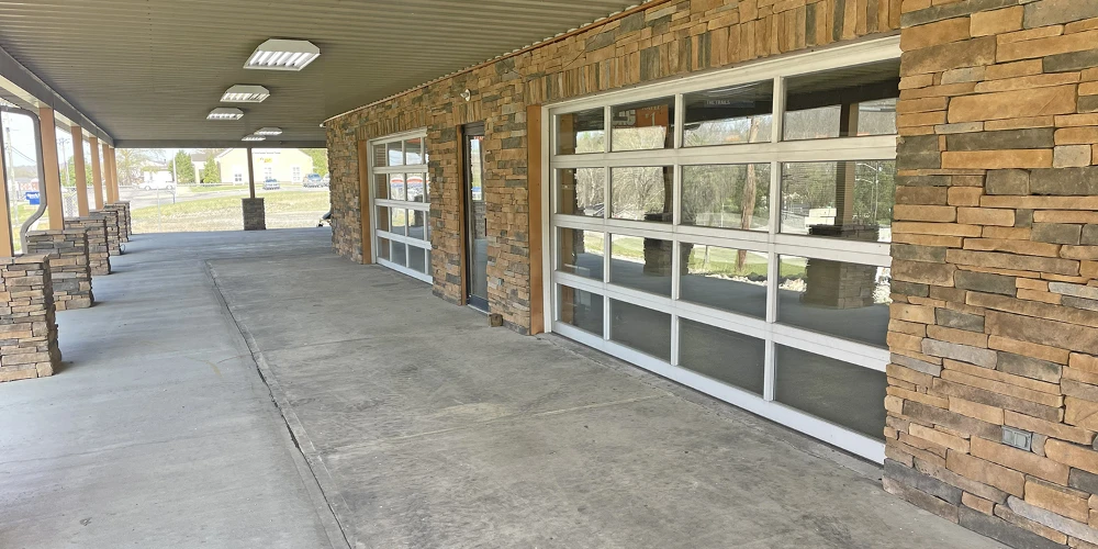Freestanding Retail/Flex Building