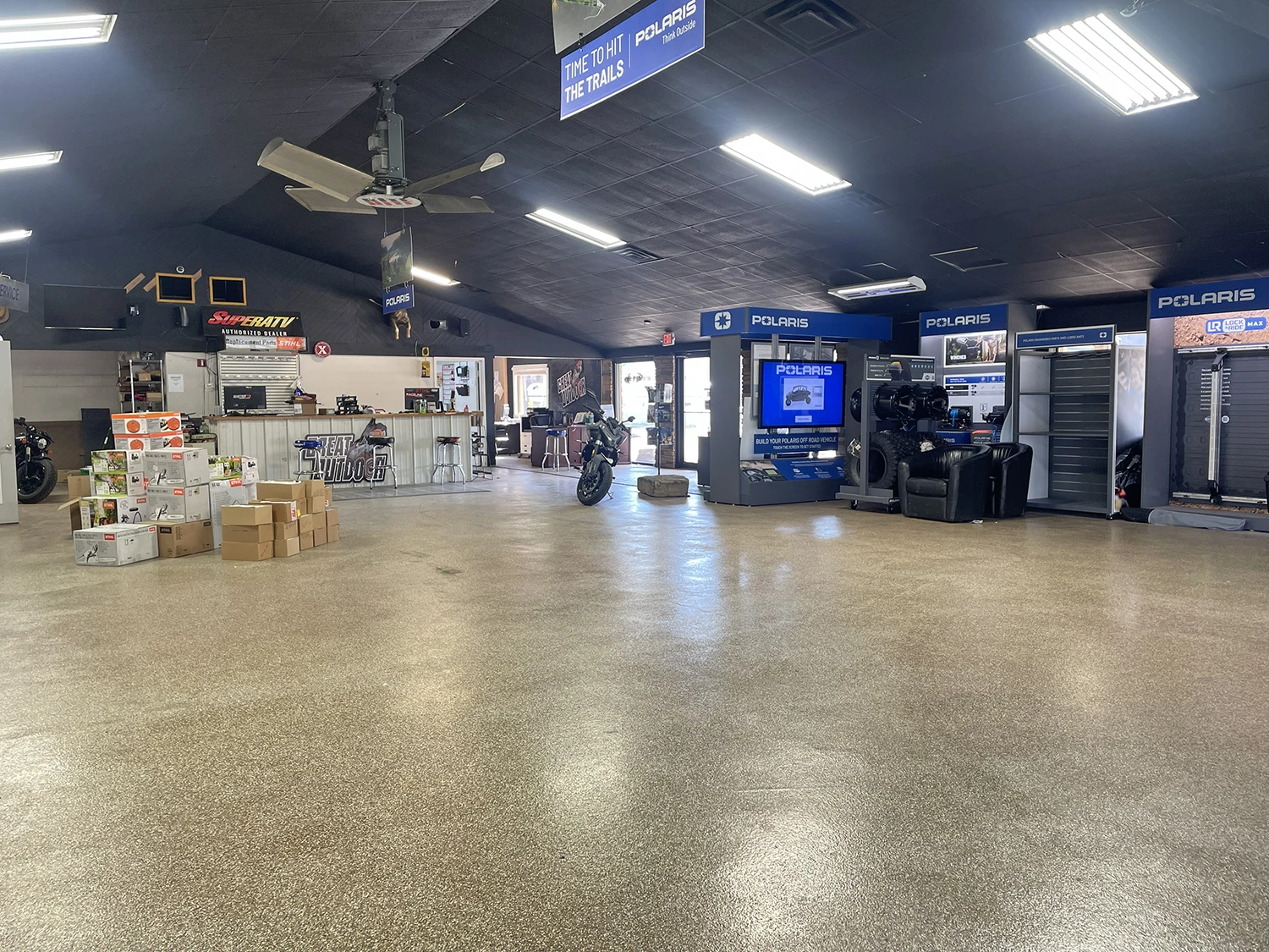 Freestanding Retail/Flex Building