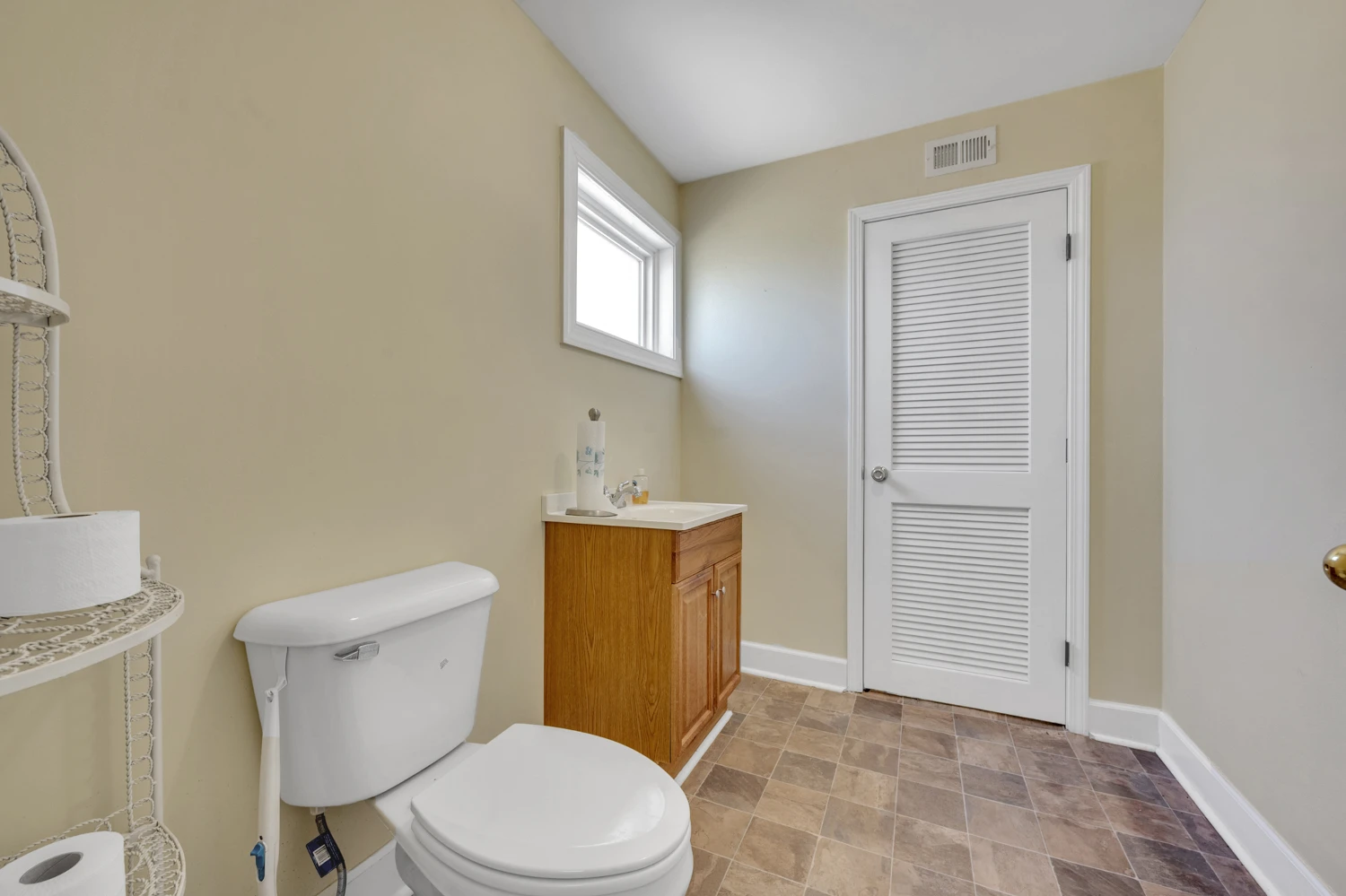 7026 Church Rd, Gardendale, AL 35071