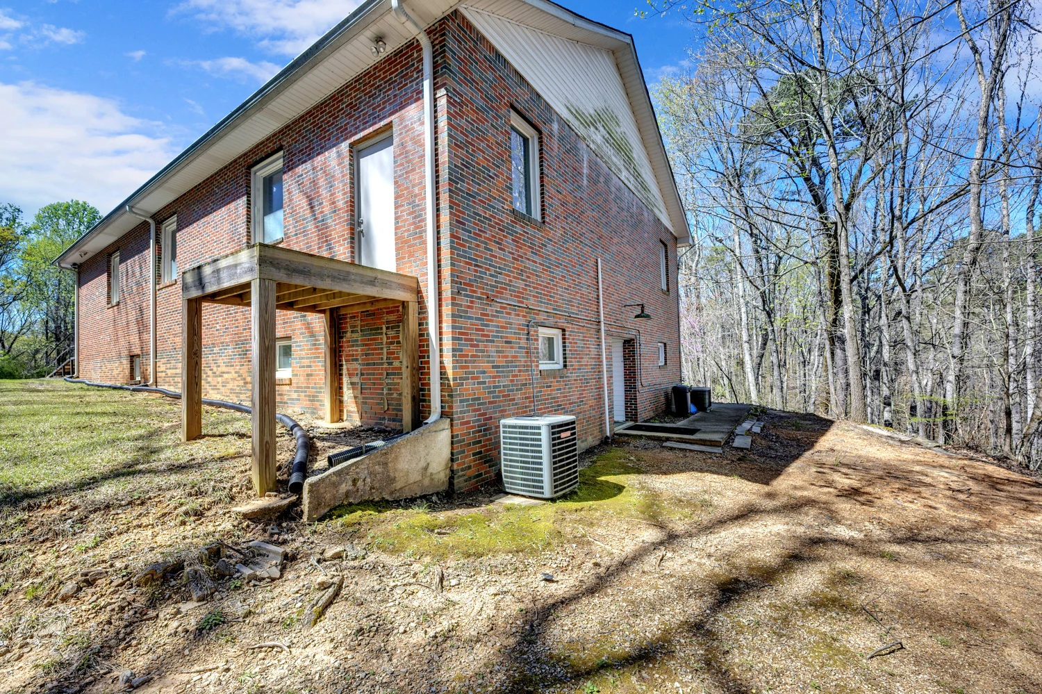 7026 Church Rd, Gardendale, AL 35071