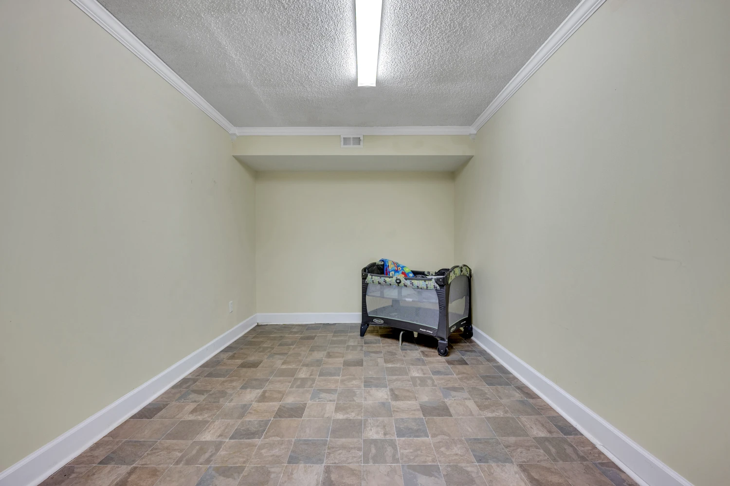 7026 Church Rd, Gardendale, AL 35071