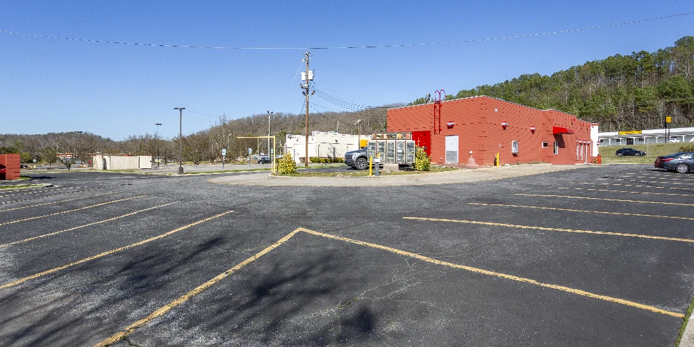 Restauarant Property in Pelham, AL