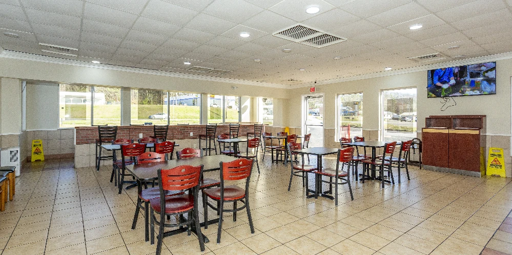 Restauarant Property in Pelham, AL