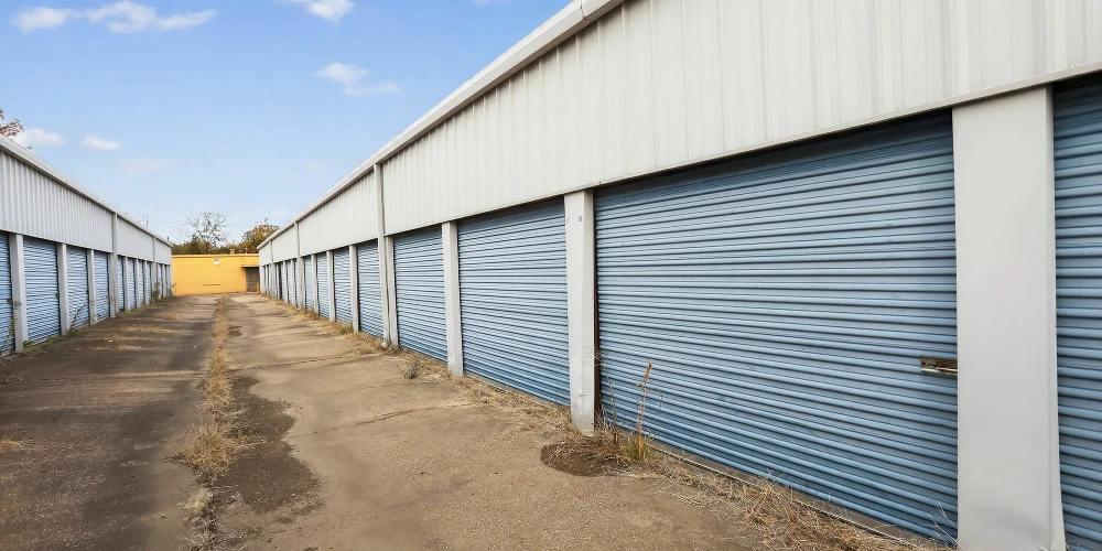 3703 North West Street, Jackson, MS for sale