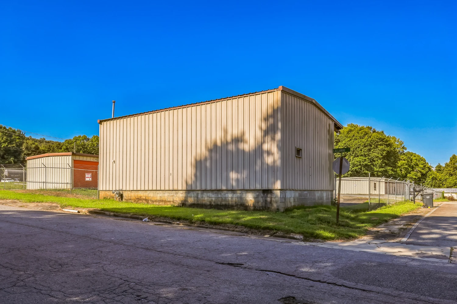 Trackside Self Storage