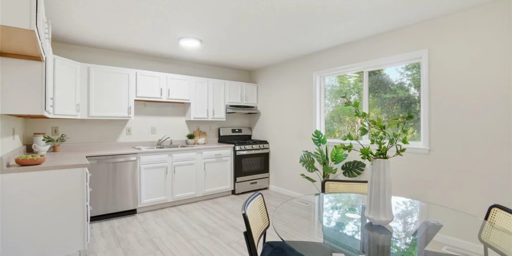 2330 Rockymont Drive, St. Louis, MO for sale