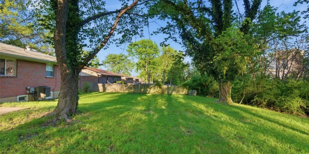 2330 Rockymont Drive, St. Louis, MO for sale