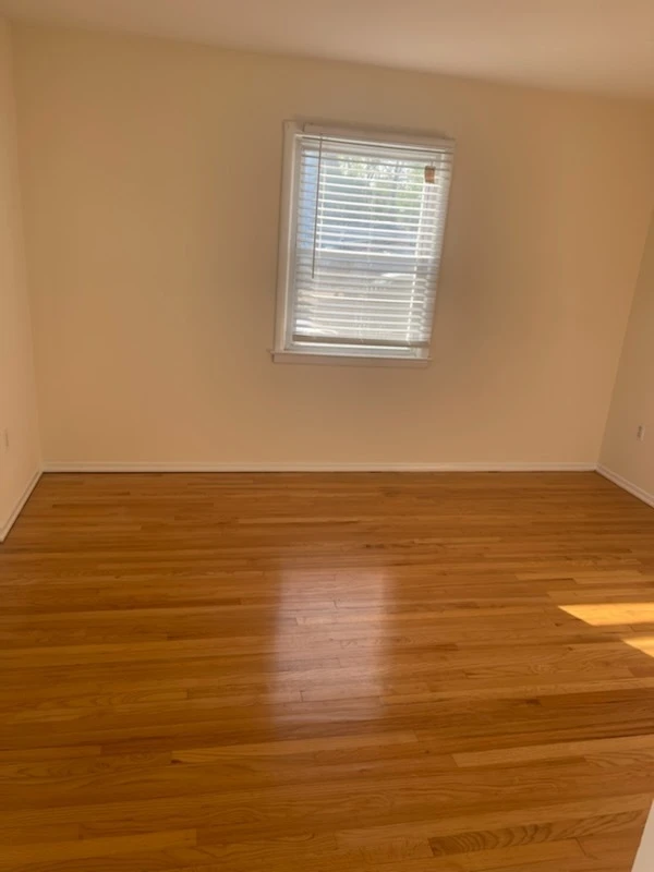 Fully Occupied 12-Unit Apartment Building with Value-Add Potential
