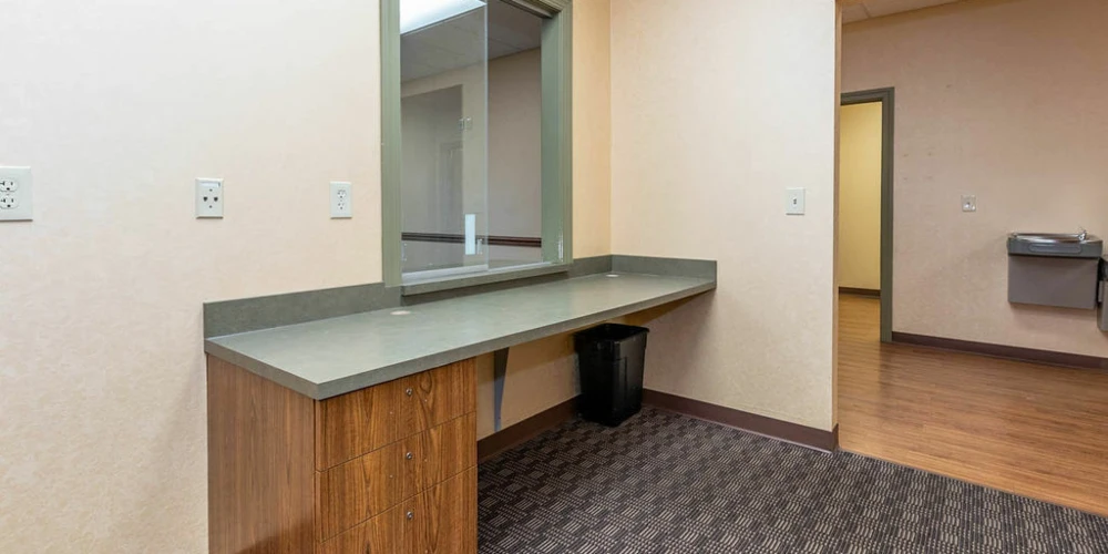 140 Professional Parkway -  Medical & Professional Offices
