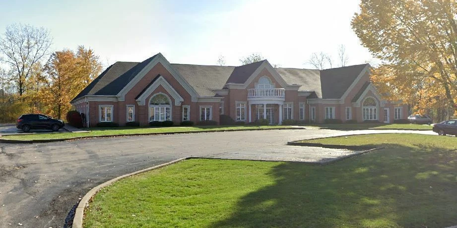 140 Professional Parkway -  Medical & Professional Offices