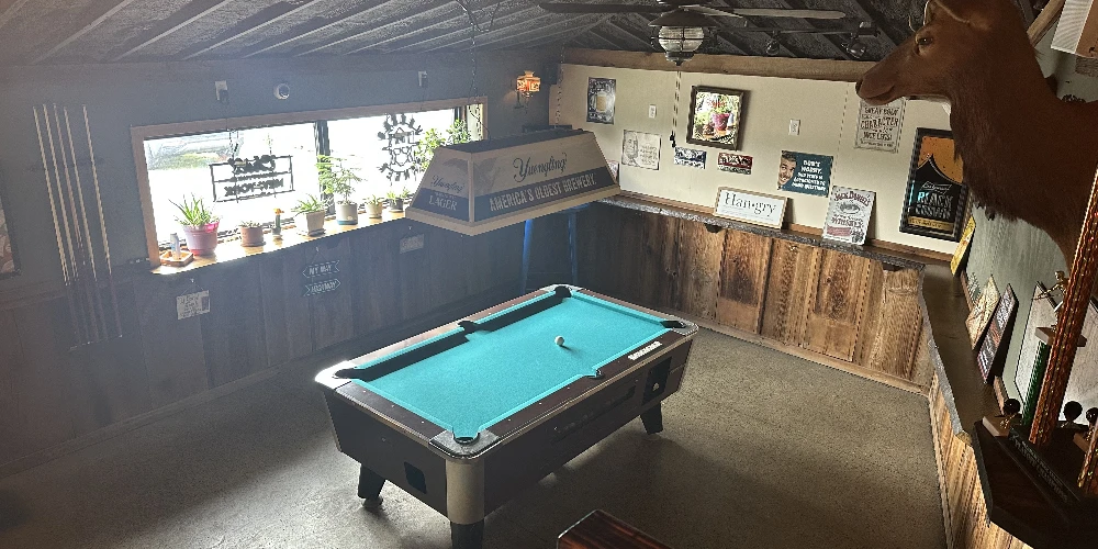 2597 New York 394 - 4,374+/- SF Turn Key Restaurant/Bar with 2 bedroom Apt