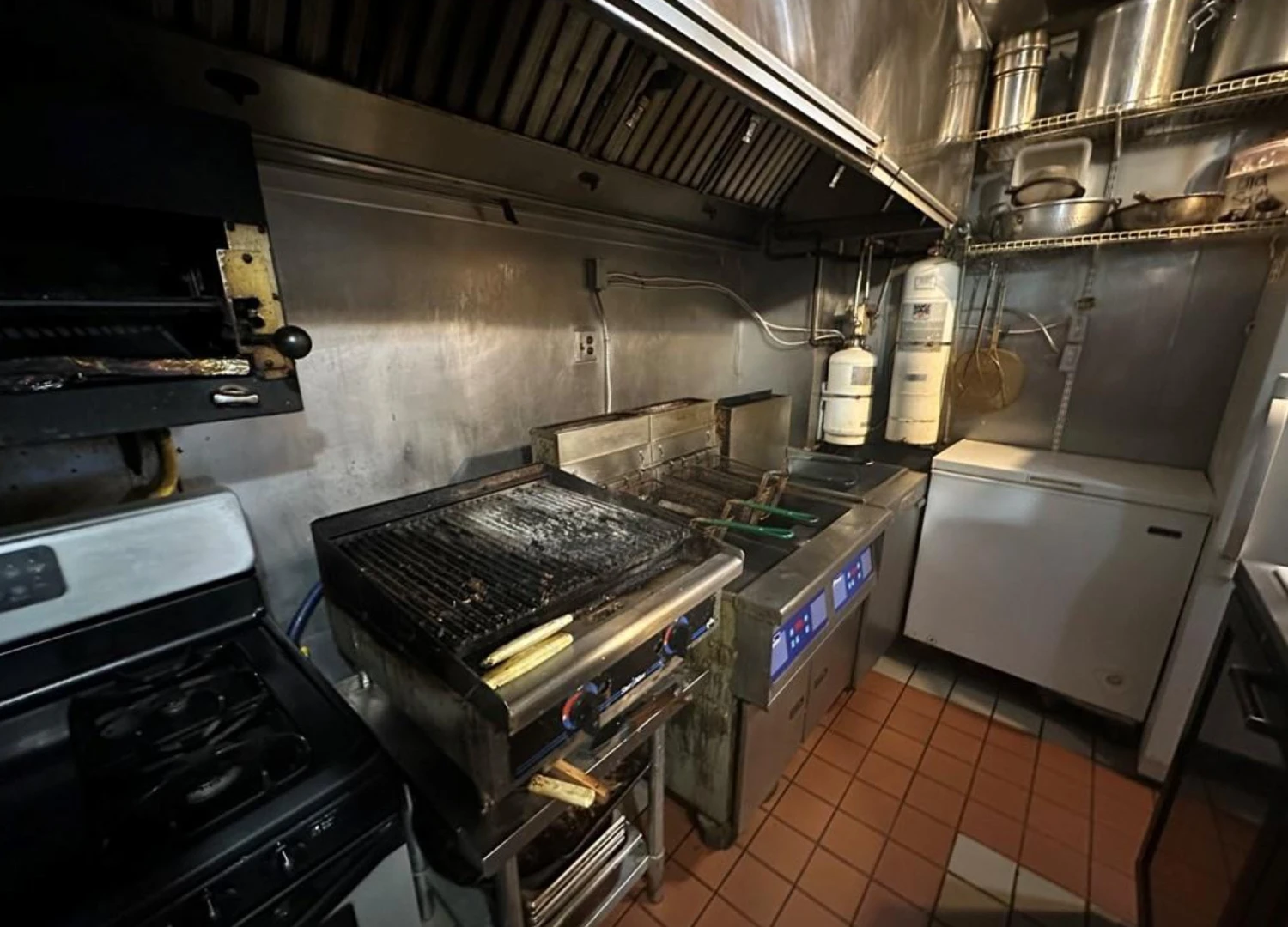 317 Hopkins Street - Turn-Key Restaurant & Bar 