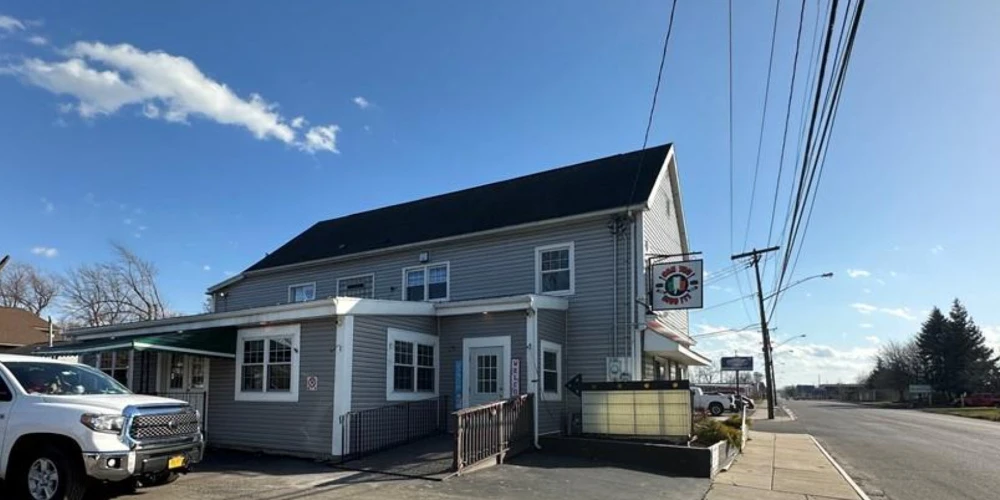 317 Hopkins Street - Turn-Key Restaurant & Bar 