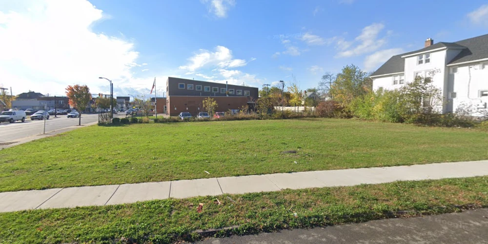 3260 Bailey Ave - Back on the Market - 1,050+/- SF 2 Bay Auto Garage