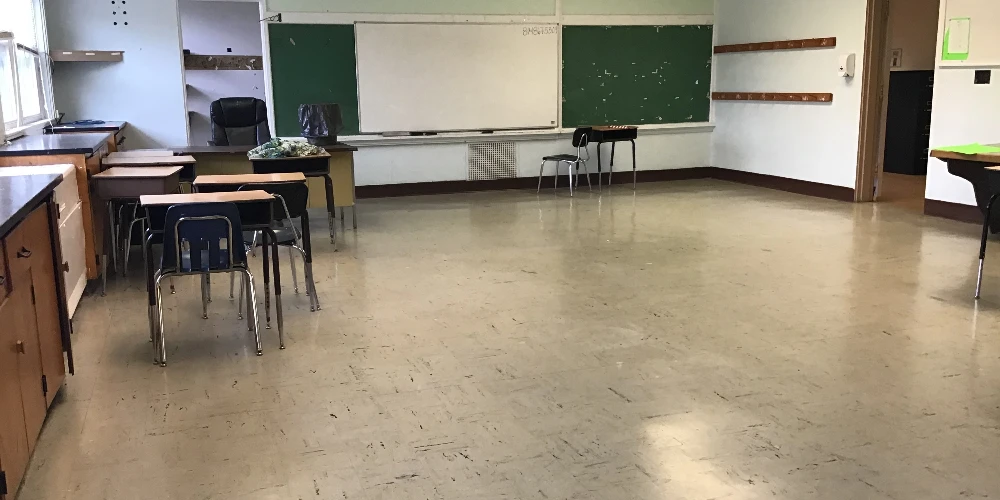 945 South Ave  Former School on 6.13+/- Acres