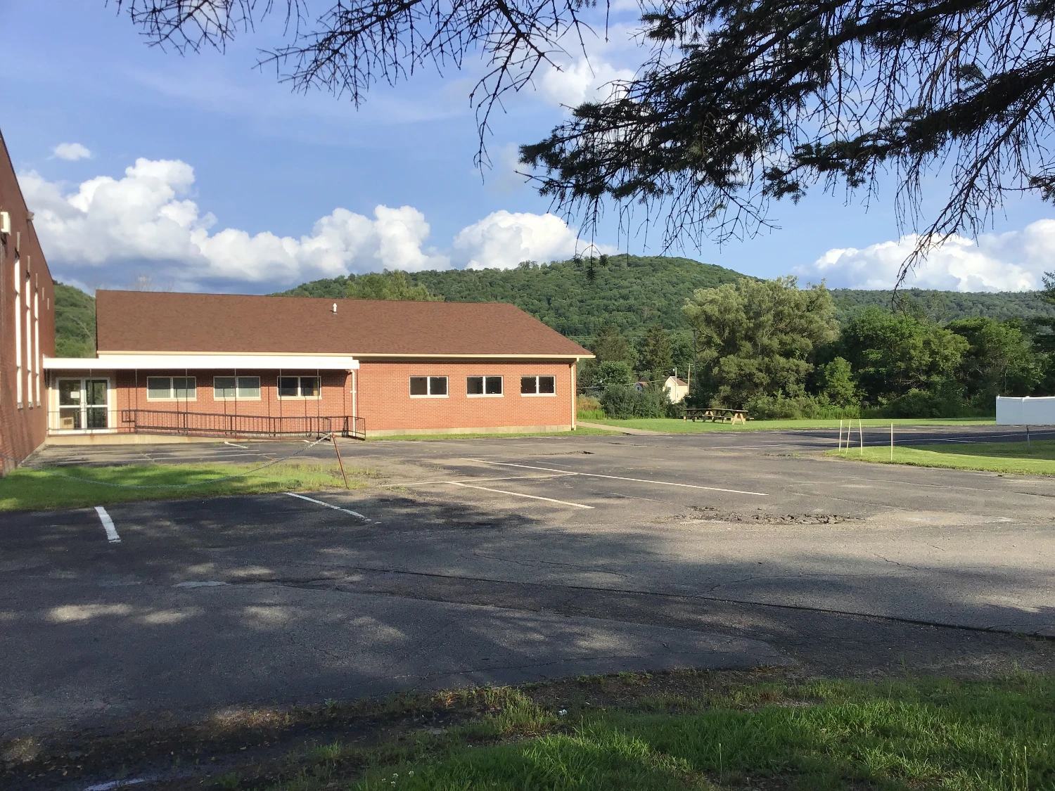 945 South Ave  Former School on 6.13+/- Acres