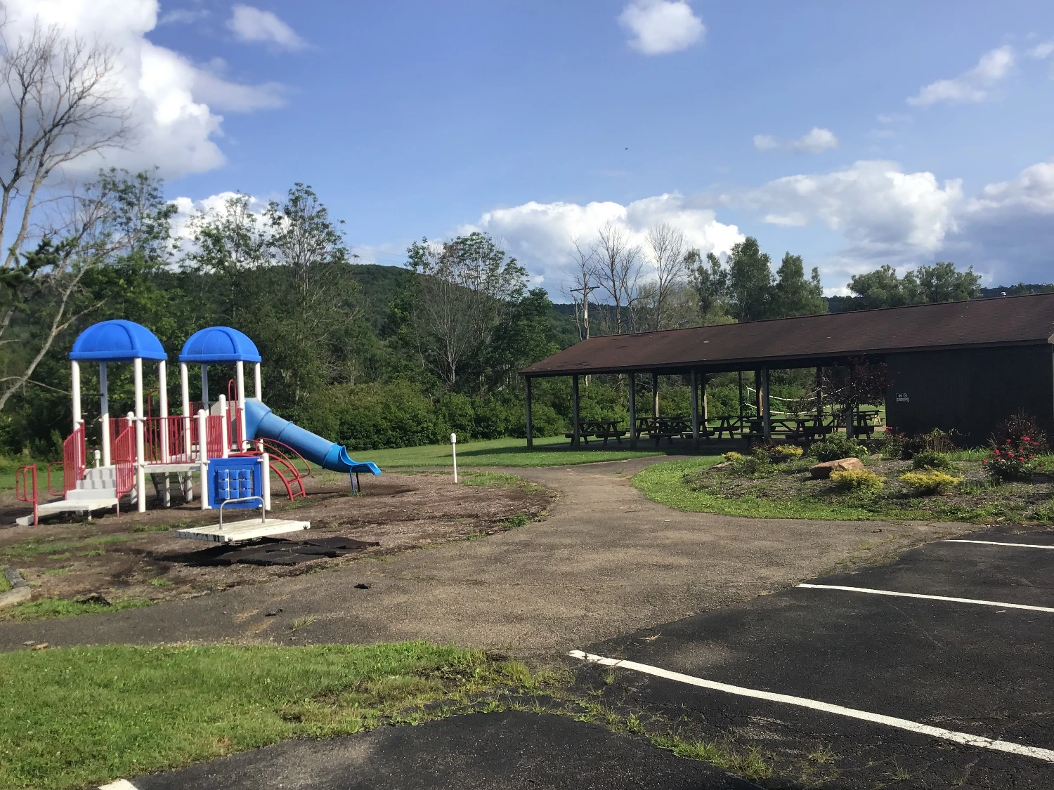 945 South Ave  Former School on 6.13+/- Acres