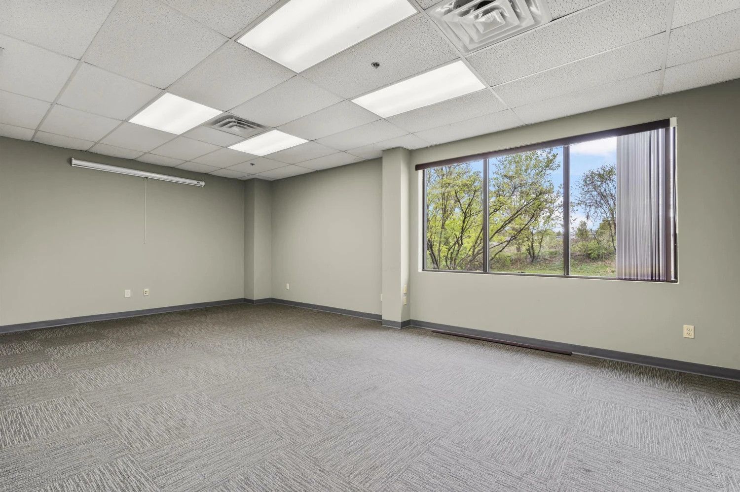 362 Industrial Park Road, Middletown, CT for sale