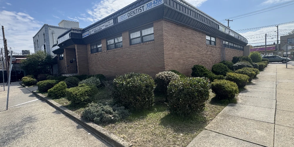 828 Hempstead Turnpike 