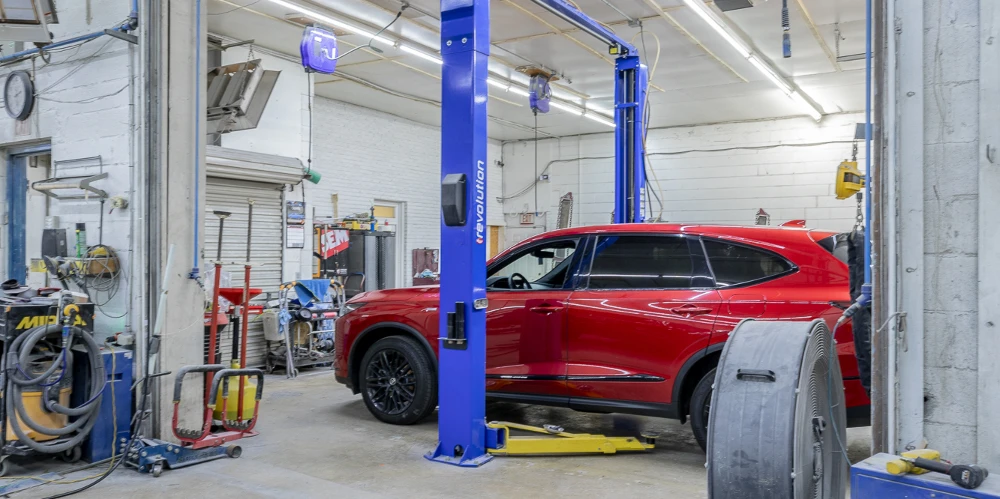 Auto Body Shop with 15 Service Stations on Ringgold Rd