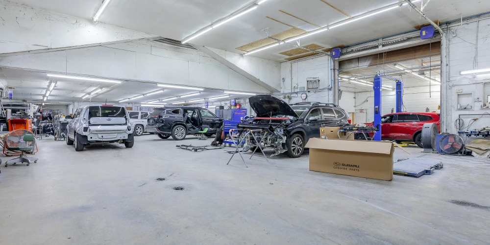 Auto Body Shop with 15 Service Stations on Ringgold Rd