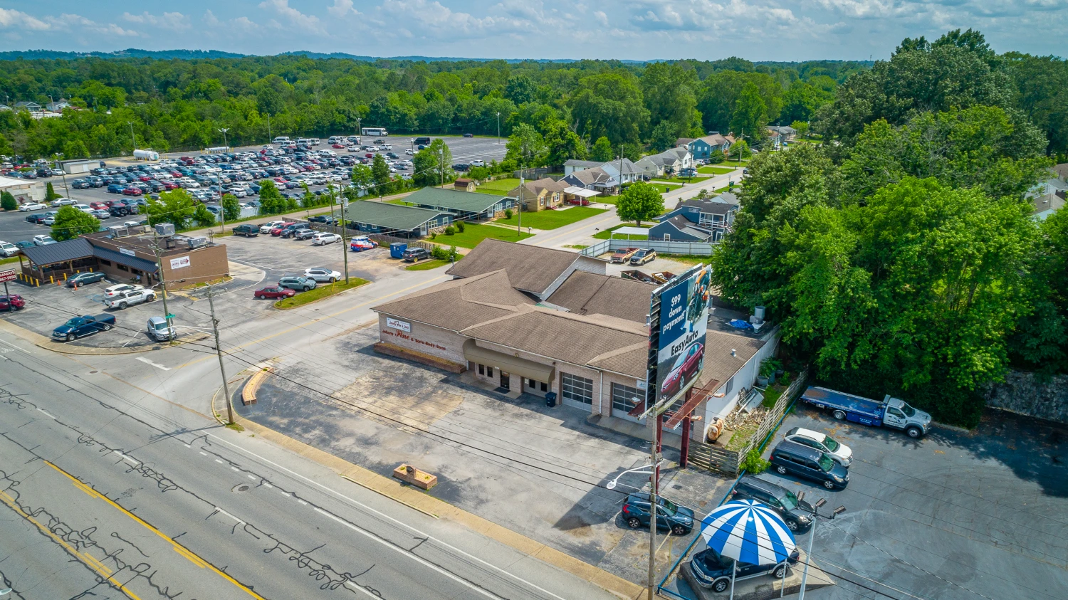 Auto Body Shop with 15 Service Stations on Ringgold Rd