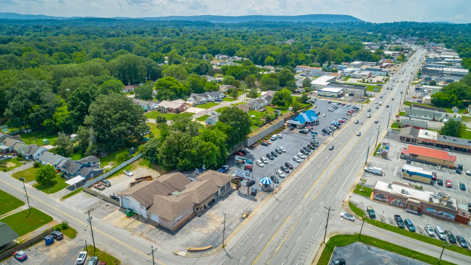 Auto Body Shop with 15 Service Stations on Ringgold Rd