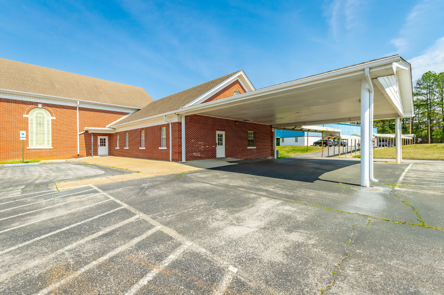 Church (Total 25,136 SF) with Athletic Facility on 6.27 Acres