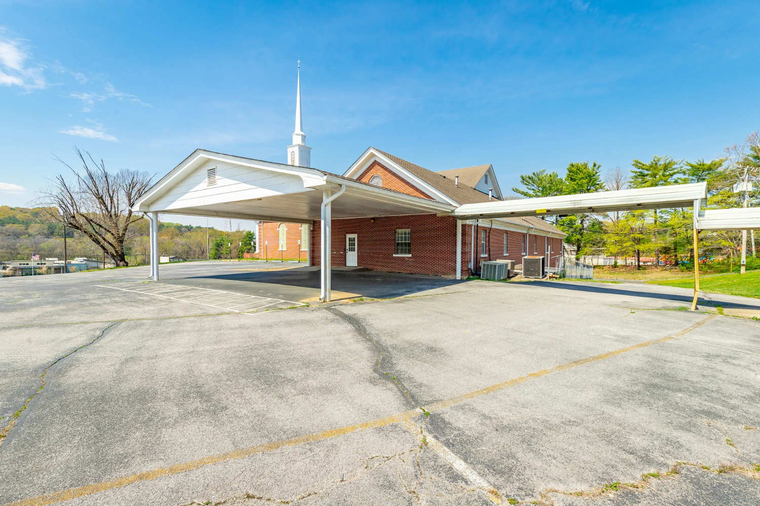 Church (Total 25,136 SF) with Athletic Facility on 6.27 Acres