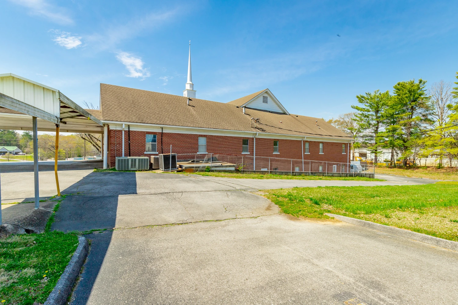 Church (Total 25,136 SF) with Athletic Facility on 6.27 Acres