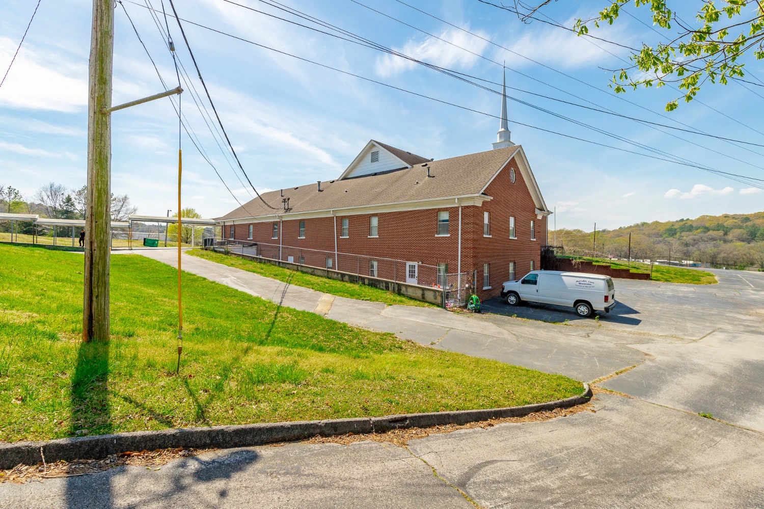 Church (Total 25,136 SF) with Athletic Facility on 6.27 Acres
