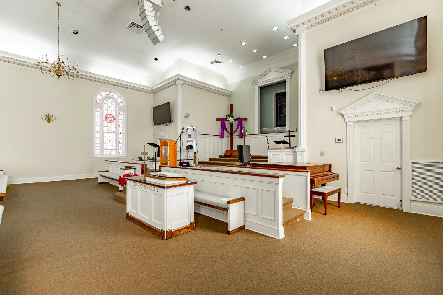 Church (Total 25,136 SF) with Athletic Facility on 6.27 Acres