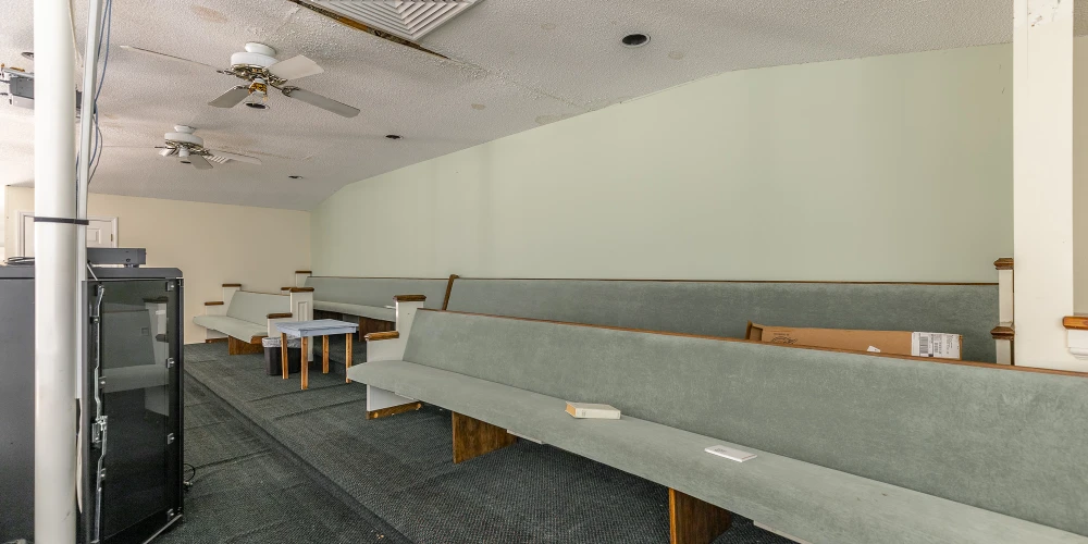 Church (Total 25,136 SF) with Athletic Facility on 6.27 Acres