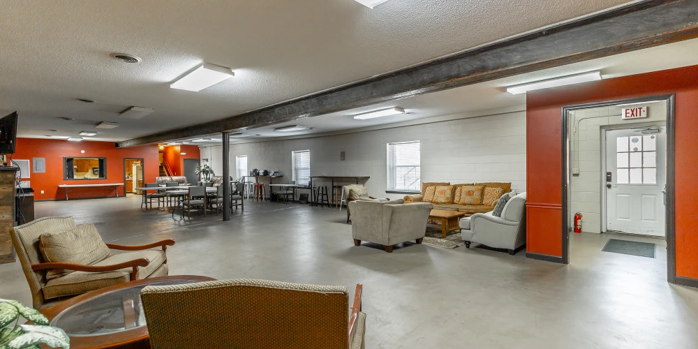 Church (Total 25,136 SF) with Athletic Facility on 6.27 Acres