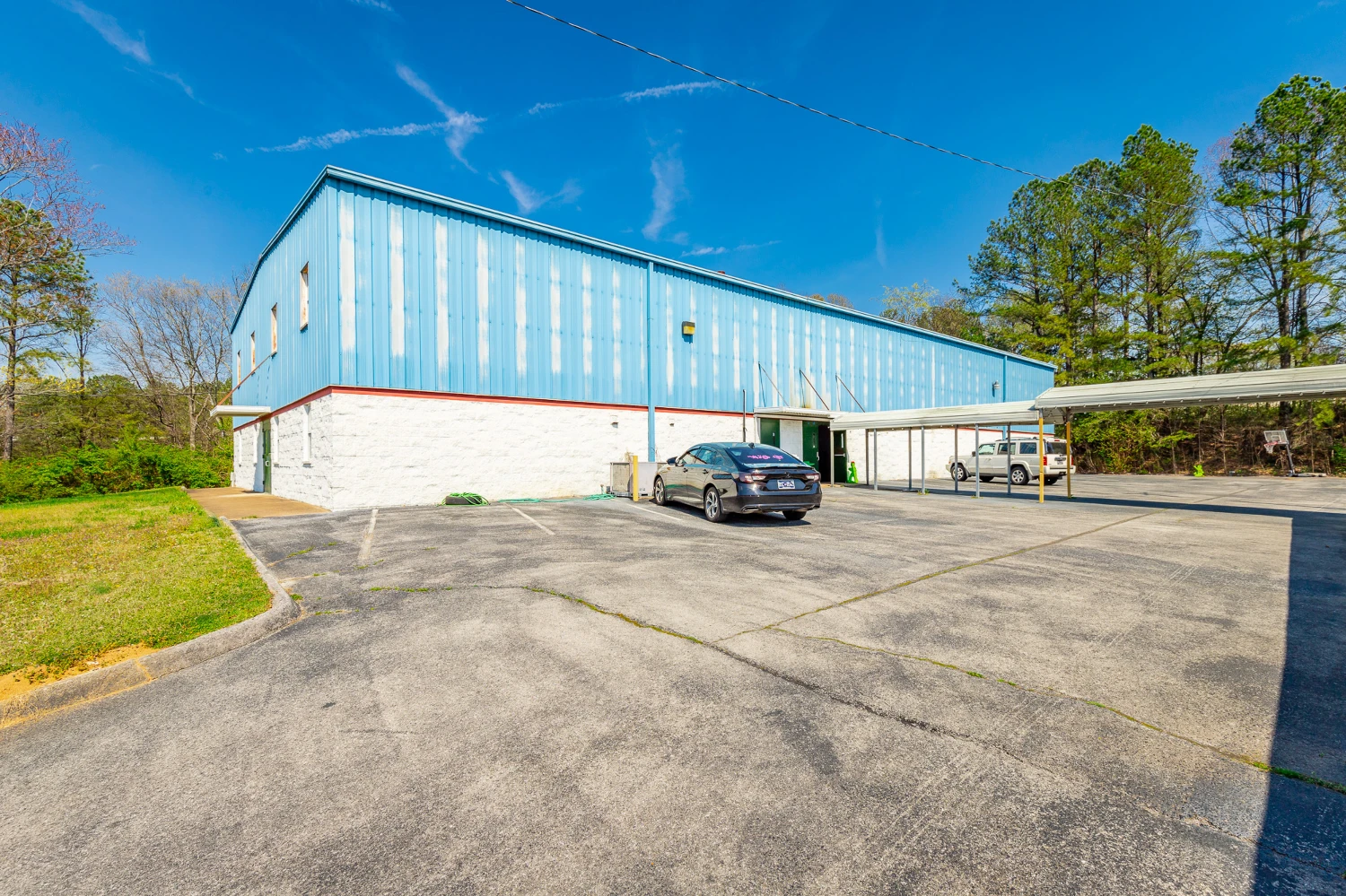 Church (Total 25,136 SF) with Athletic Facility on 6.27 Acres
