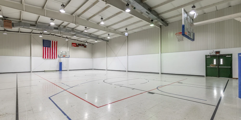 Church (Total 25,136 SF) with Athletic Facility on 6.27 Acres