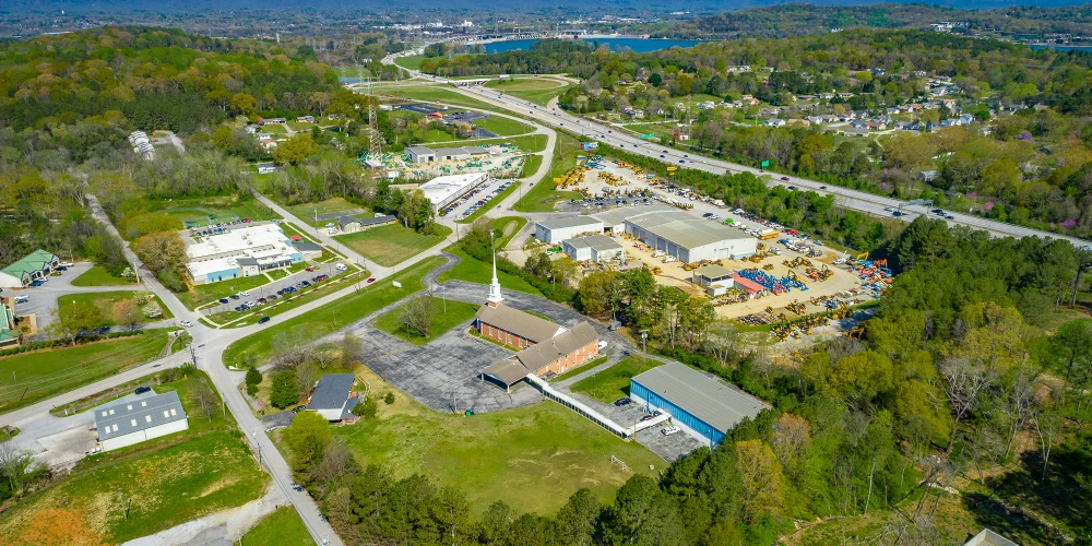 Church (Total 25,136 SF) with Athletic Facility on 6.27 Acres