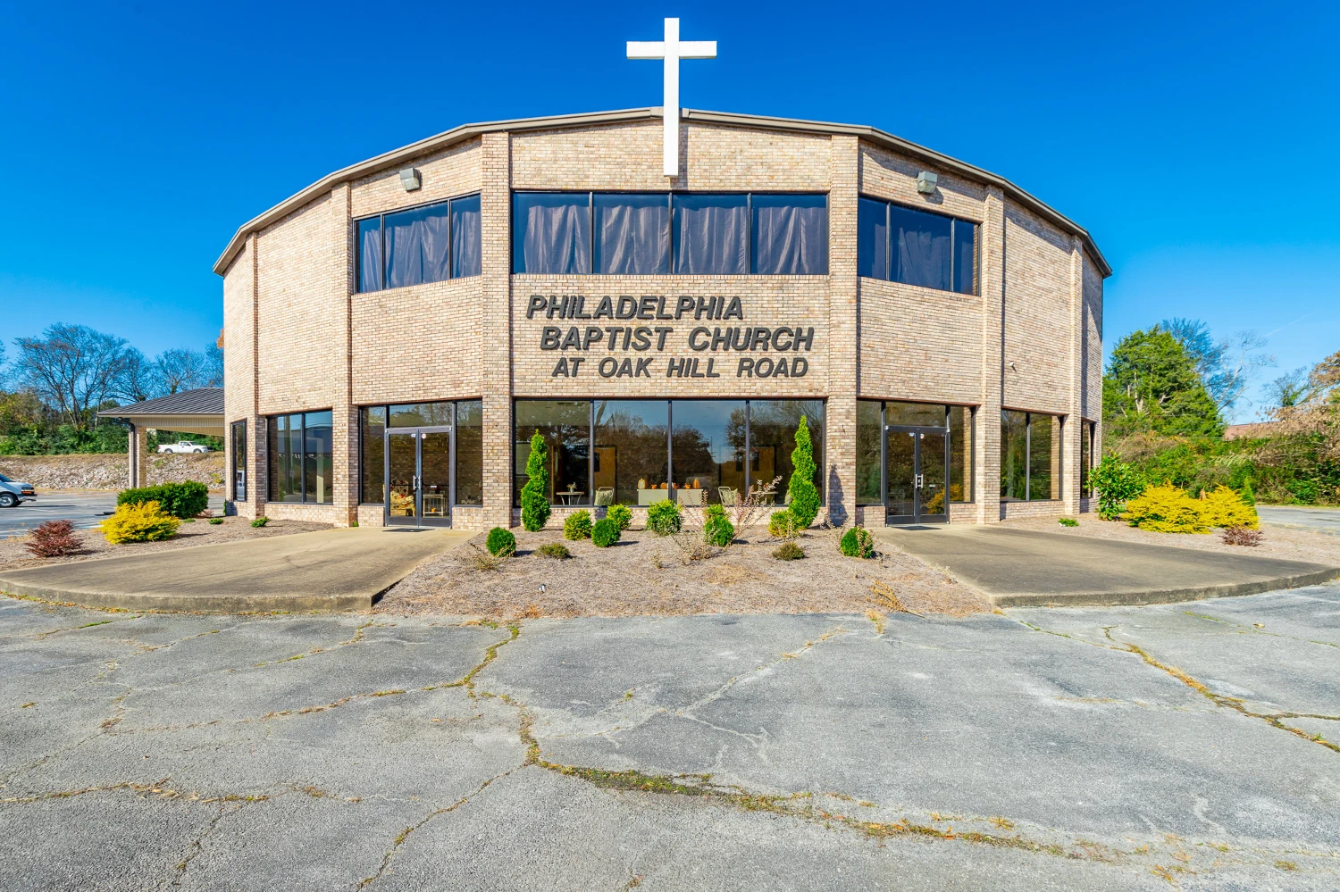 Move-In Ready 9,606 SF Church on 3.8 Acres by Hwy 58 and Hwy 153